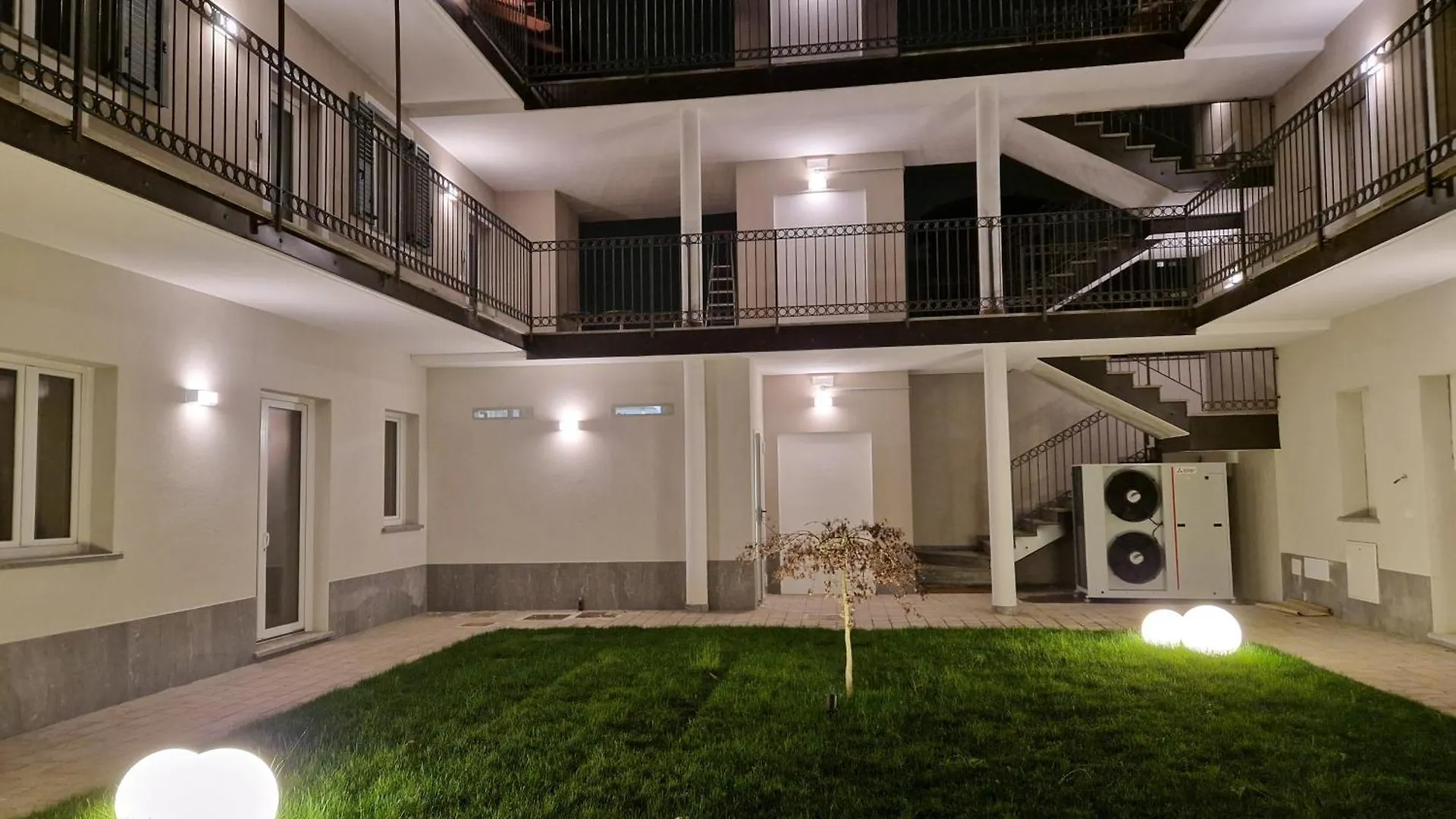 Antico Giardino - Elena Lejlighed Busto Arsizio